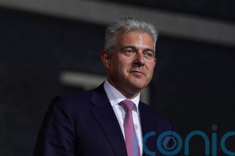 Justice Secretary Lewis urges striking barristers to return to work