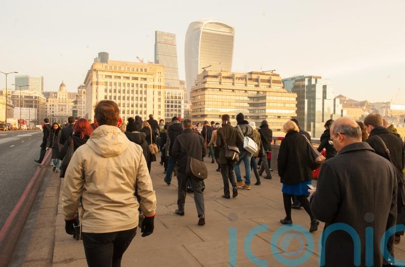 Nearly one in four employees have asked for a pay rise this year – survey