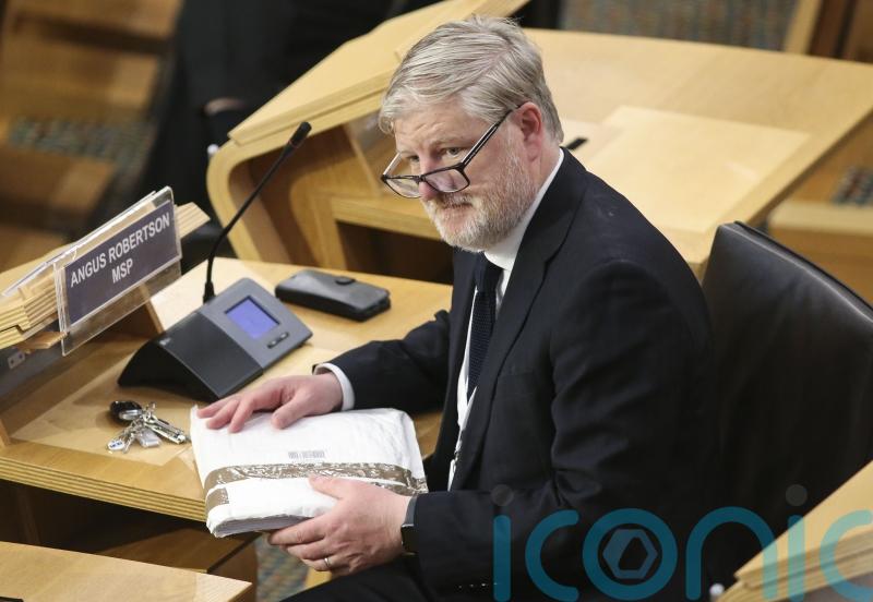 Accusations over poor census communications don’t withstand scrutiny, MSPs told