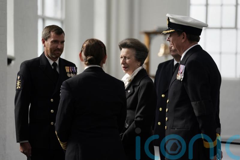 Anne meets members of armed forces to offer thanks for roles in Queen’s funeral