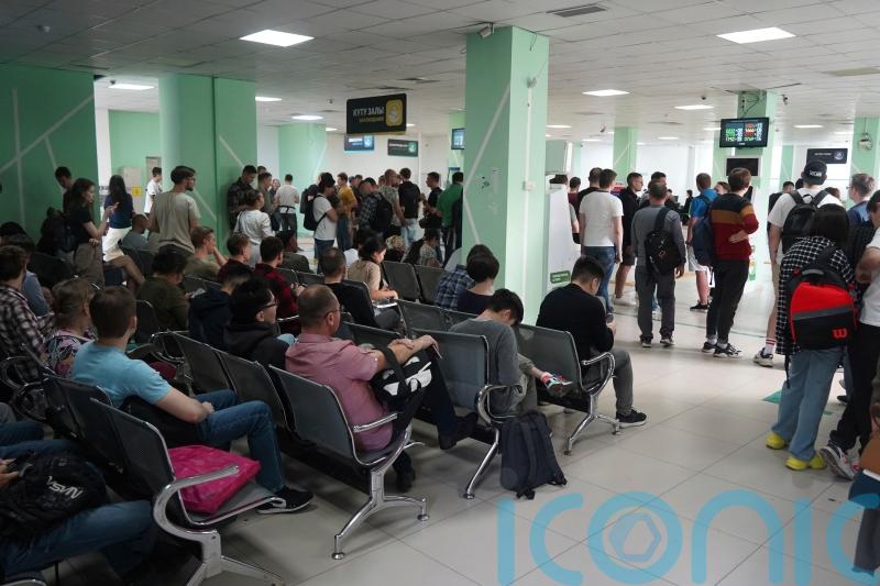 98,000 Russians enter Kazakhstan after Putin’s military call-up