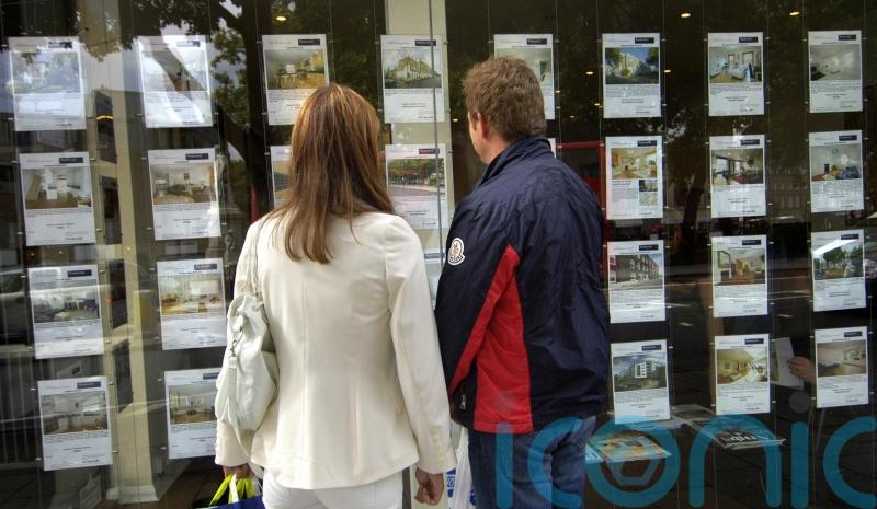 Lending giants hiking mortgage rates and withdrawing products