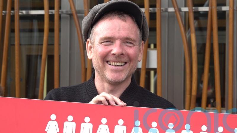 Belle and Sebastian singer: Living with ME makes me feel like a ‘non-person’