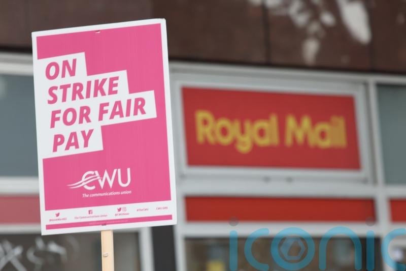 Royal Mail workers to launch 48-hour strike in pay dispute