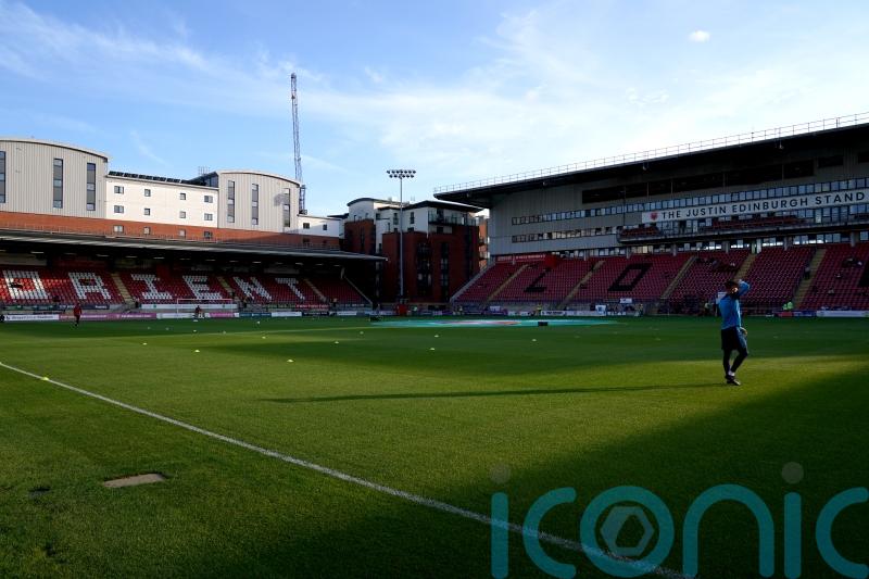 Newport inflict first defeat of season on leaders Leyton Orient