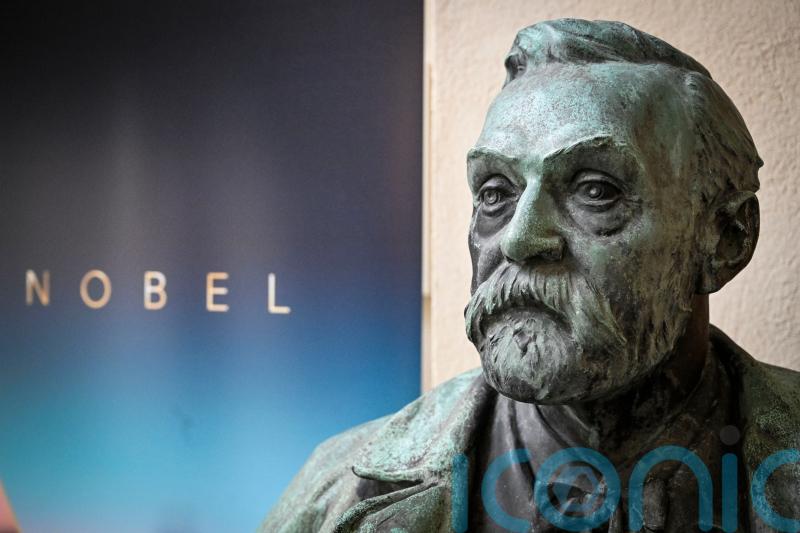Three scientists share Nobel Prize for Physics