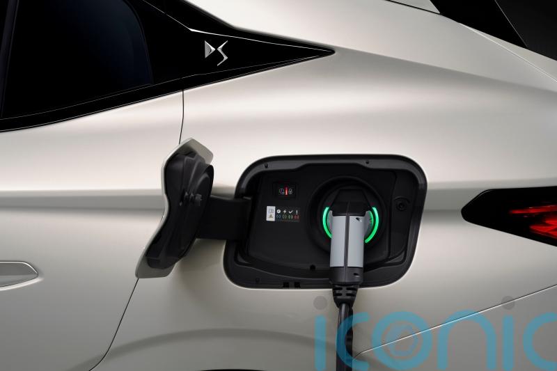 Government extends Plug-In Car Grant until March 2023
