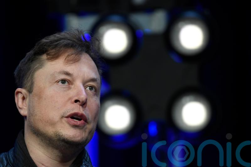 Report: Musk proposes going ahead with deal to buy Twitter