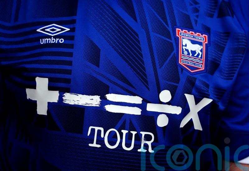 Ipswich produce late flurry to see off Cambridge