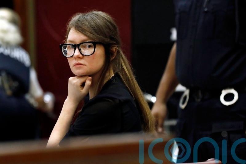 Judge: ‘Fake heiress’ can fight deportation on house arrest