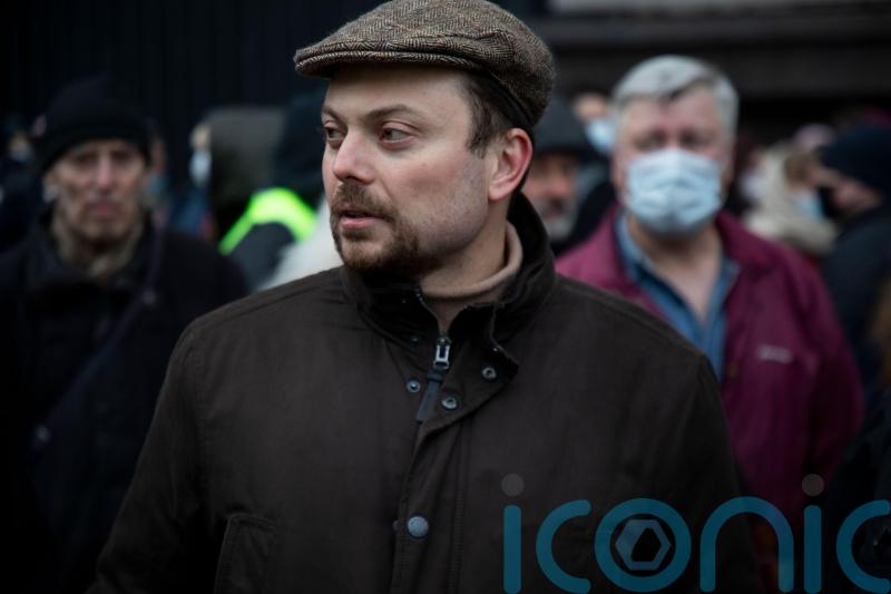 Russia charges jailed Kremlin critic with treason