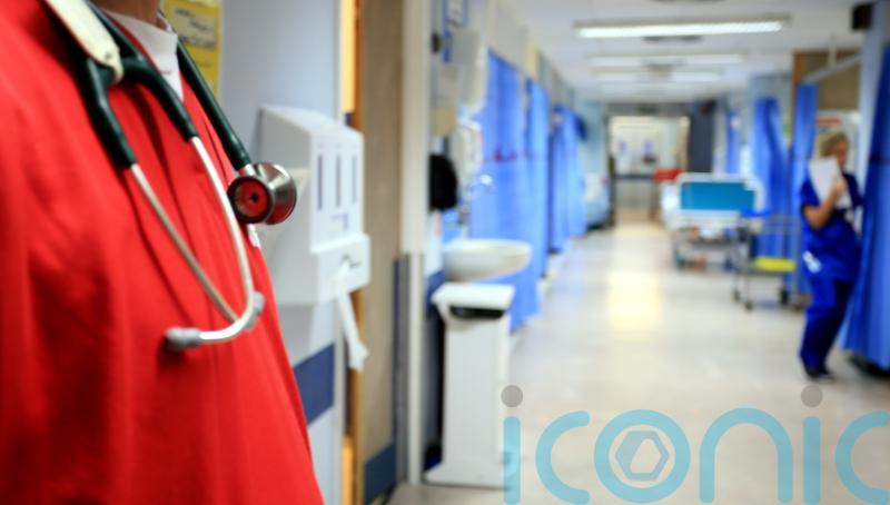 Government urged to pay nurses a ‘decent wage’ as RCN ballots on strike action