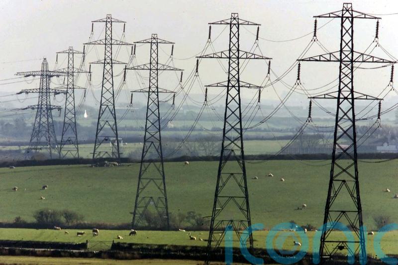 Ministers rule out energy-saving campaign despite potential blackout warning