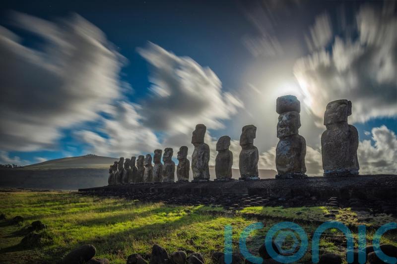 Fire damages Easter Island statues