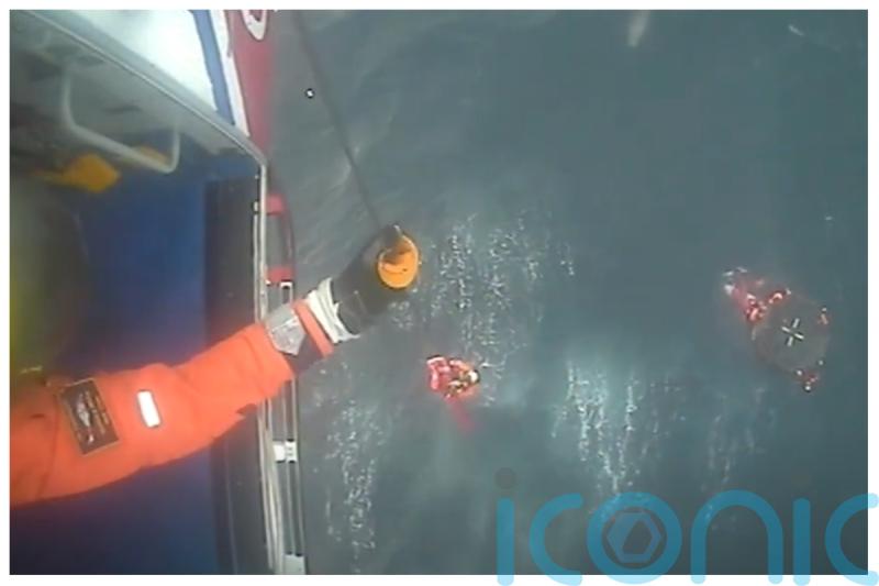 Owners of fishing boat which sank off coast of Shetland thank rescuers