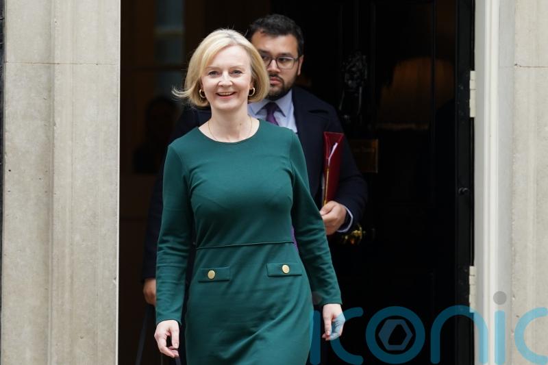 Liz Truss faces growing pressure to rip up tax-slashing plans
