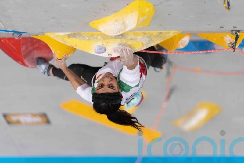 Iranian climber ‘apologises’ after competing without headscarf