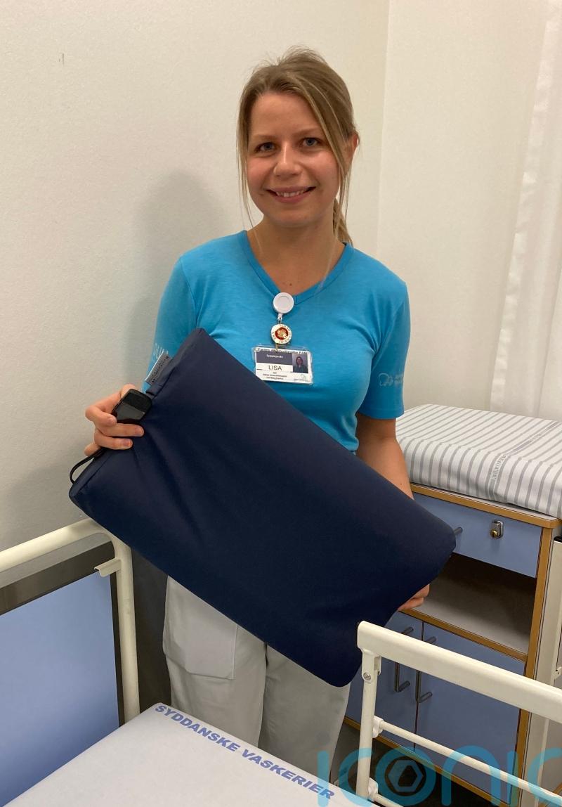 Music pillow reduces stress and pain in A&E, study suggests