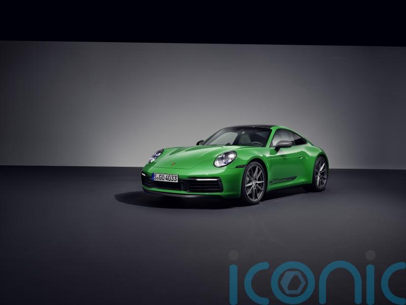 Porsche 911 Carrera T revealed as lighter, purer sports car