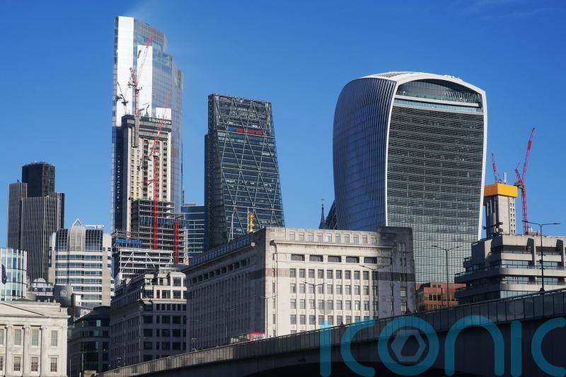 FTSE 100 back in the red as bank shares slide