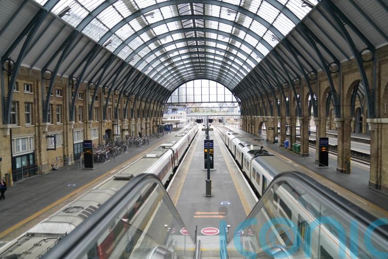 Ministers press on with move to bring in minimum service levels during strikes