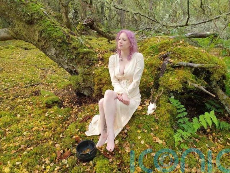 Cash-savvy witch advises using a saucepan as a cauldron and a cheap herb mix for money spells