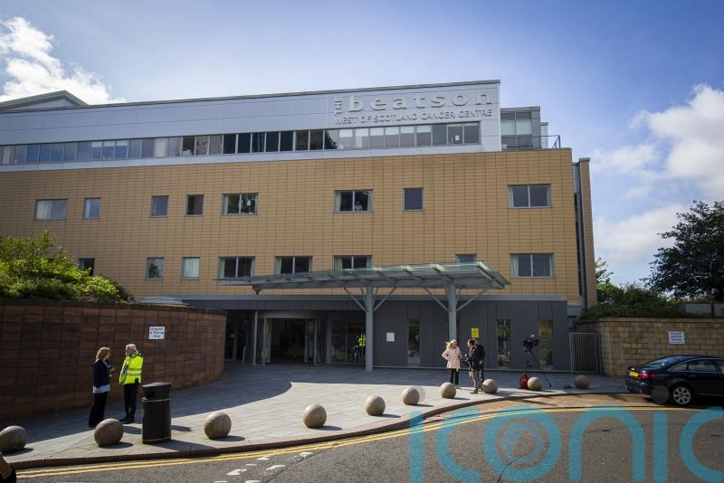 Woman hails drug trial after back pain led to kidney cancer diagnosis