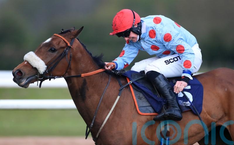 Sounds Russian kicks off his campaign at Kelso