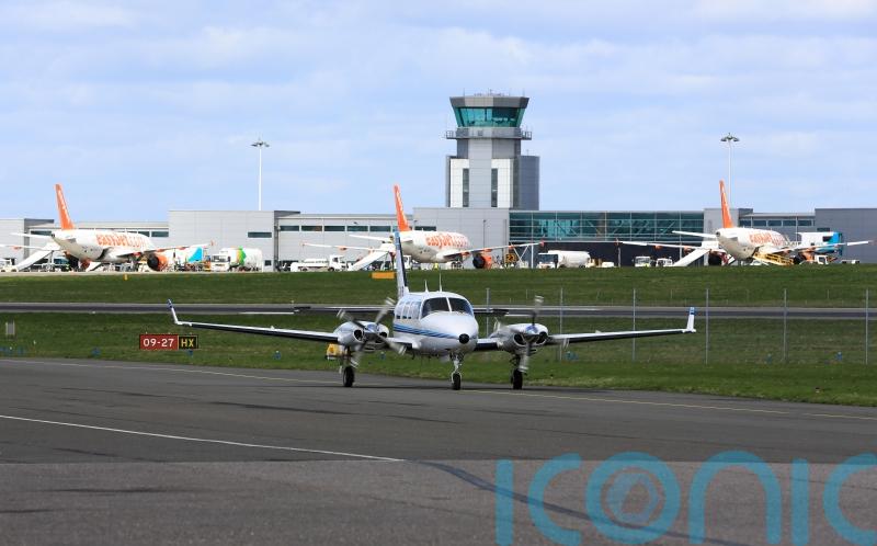 Bristol Airport apologises for ‘unacceptable’ security queues