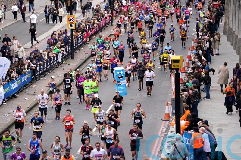 Runners to find out if London Marathon ballot application successful