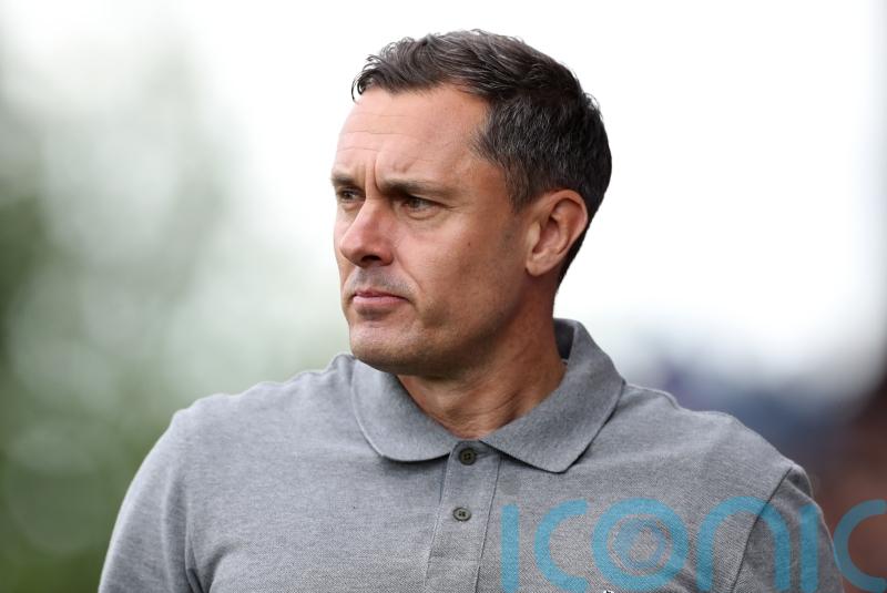 Grimsby ‘respectful’ of point earned in frantic Bradford draw, says Paul Hurst