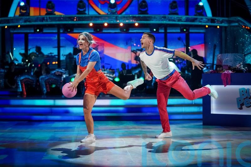Helen Skelton and Hamza Yassin top Strictly leaderboard in BBC centenary special