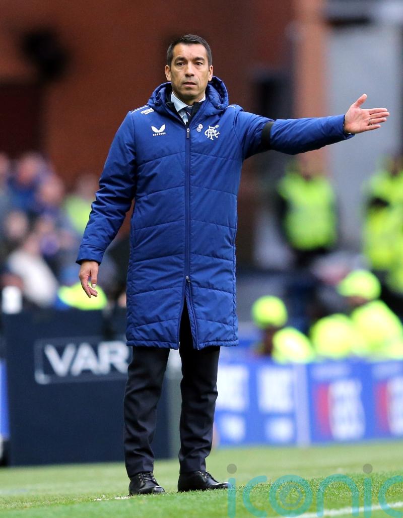 Giovanni van Bronckhorst urges Rangers not to be ‘fearful’ against Napoli