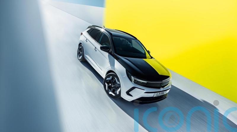 Vauxhall broadens GSe range with new Grandland