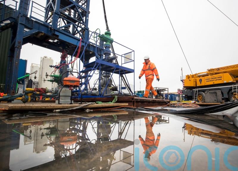 Rishi Sunak restores fracking ban in move hailed as ‘victory for common sense’