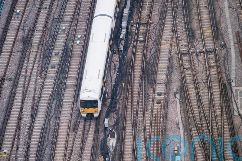 Rail workers report lack of advice and support during Covid in survey
