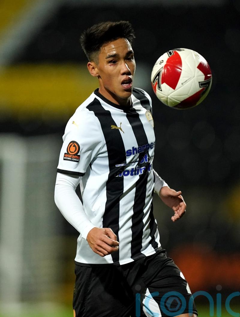 Leaders Notts County see lead trimmed as Bromley battle back for a draw