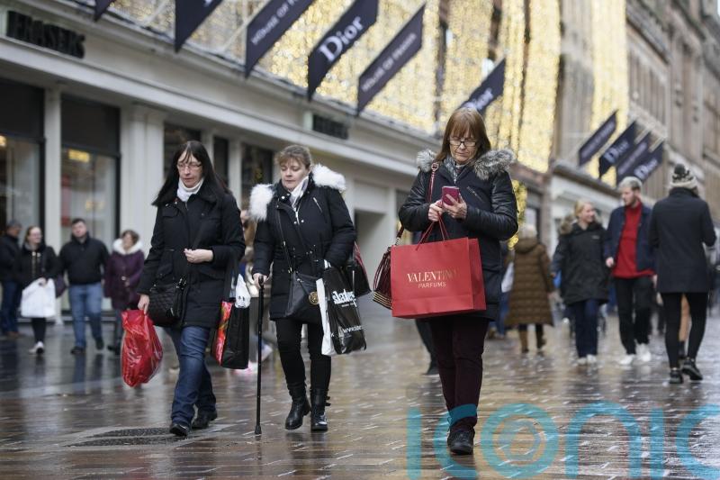 Shopper footfall up but still below pre-pandemic levels