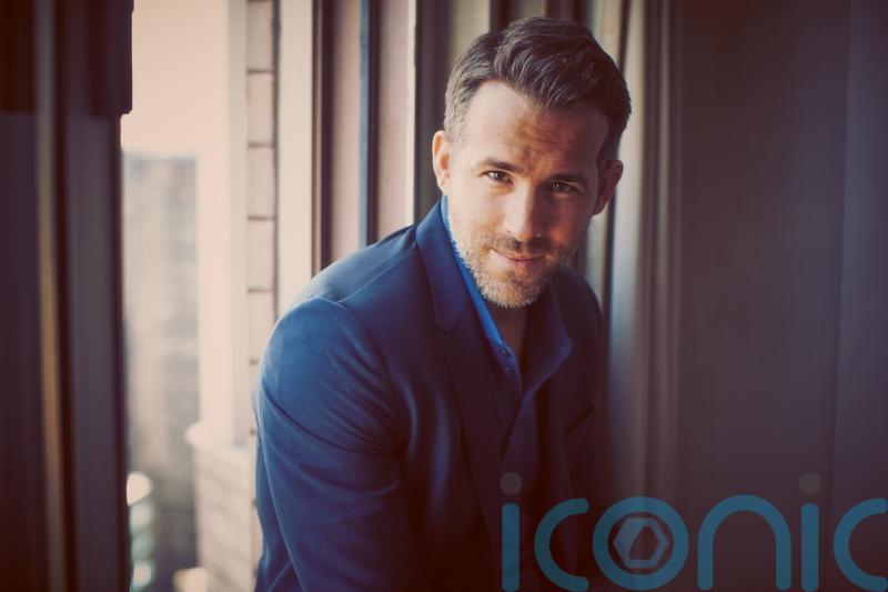 Ryan Reynolds to receive People’s Icon award at 2022 People’s Choice Awards