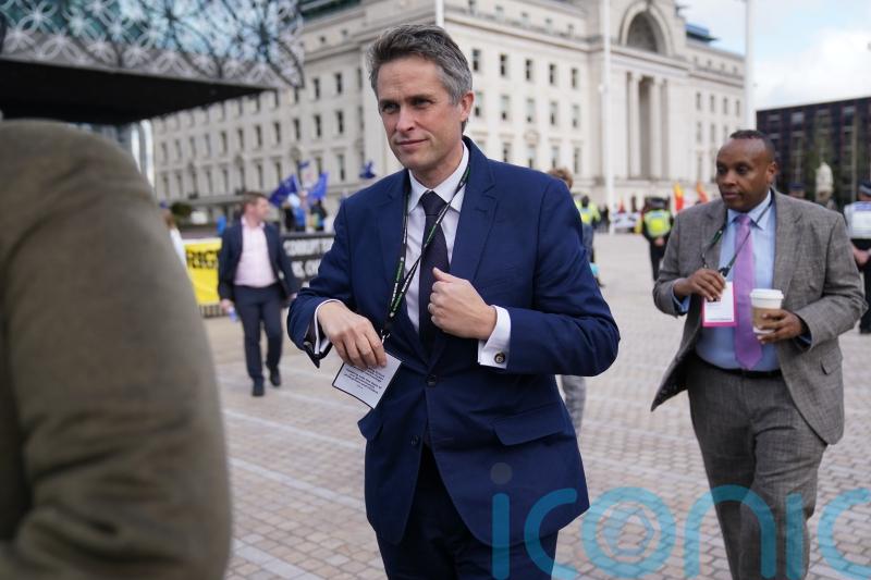 Williamson faces inquiry over abusive messages to Tory chief whip