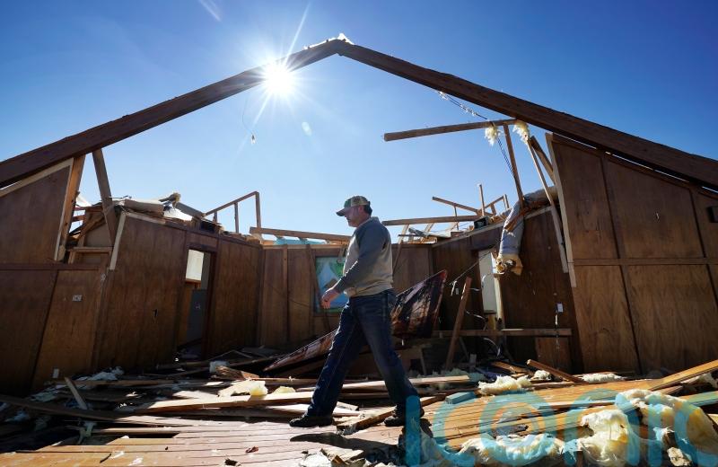 Deadly tornadoes flatten buildings in Texas and Oklahoma