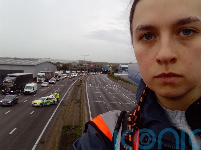 Just Stop Oil causes disruption on M25 despite police operation