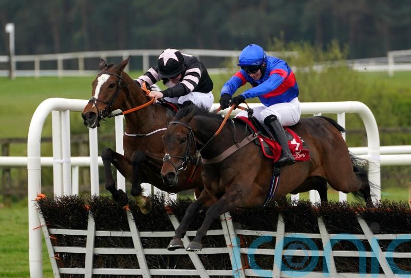 Harry Fry faces Gin Coco poser