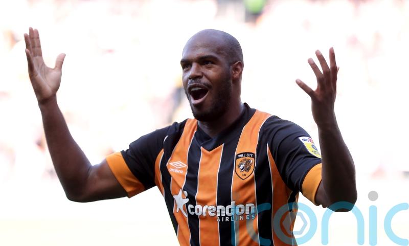 Oscar Estupinan still suspended for Hull’s clash with Reading