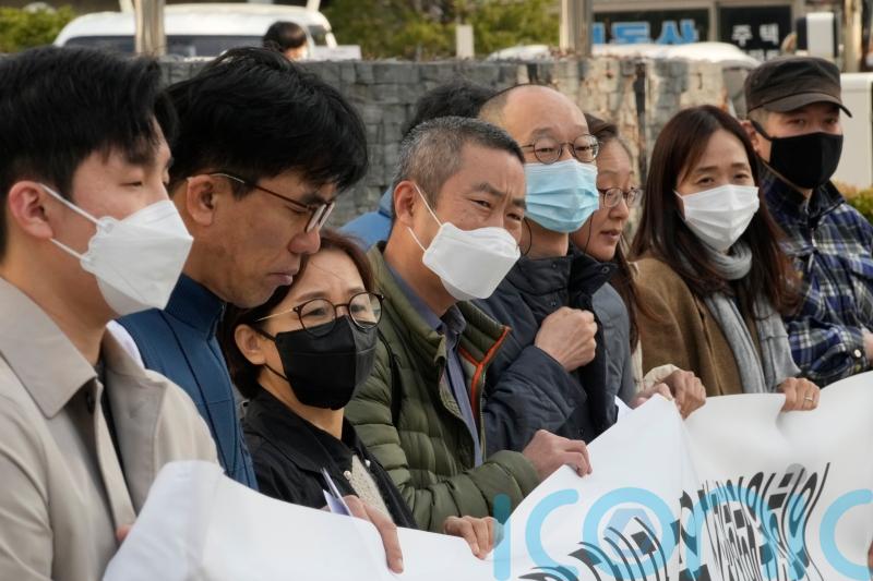 South Koreans demand probe into their past adoptions