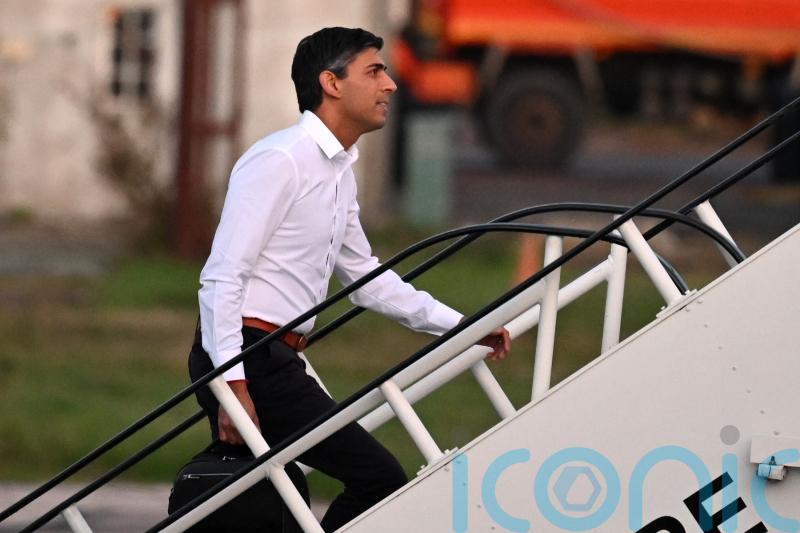 Sunak refuses to put ‘arbitrary number’ on net migration target