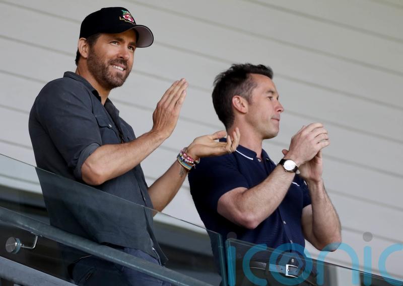 Rob McElhenney and Ryan Reynolds honoured for promoting Wales to the world