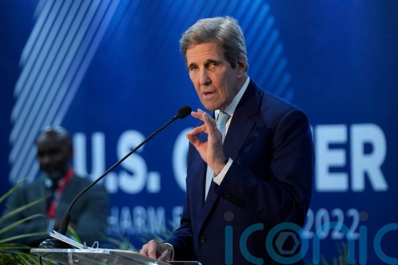 US and China’s climate envoys meet at Cop27 summit in Egypt