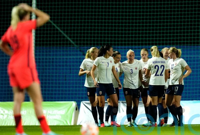 England held after Ellie Roebuck error hands Norway equaliser
