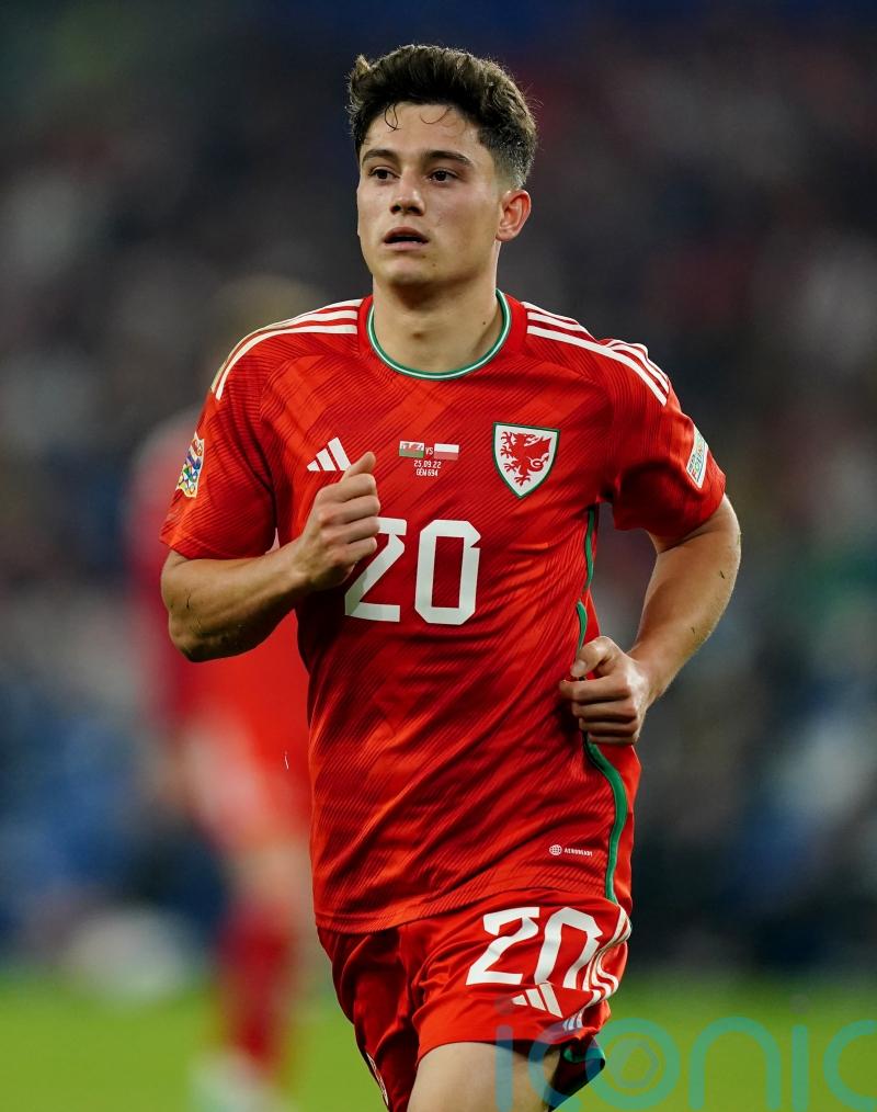 I always think of him – Daniel James owes his Wales career to late father Kevan